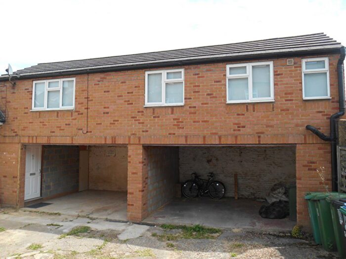 1 Bedroom Maisonette To Rent In Sotheron Road, Watford, WD17