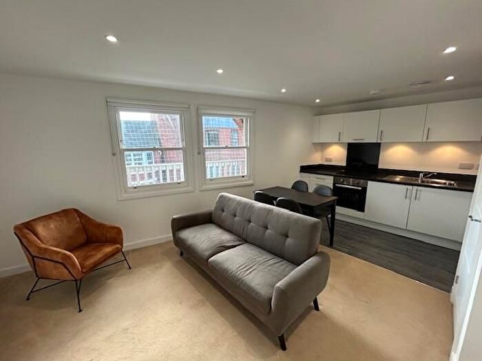 1 Bedroom Flat To Rent In Jacksons Corner, Central Reading, RG1