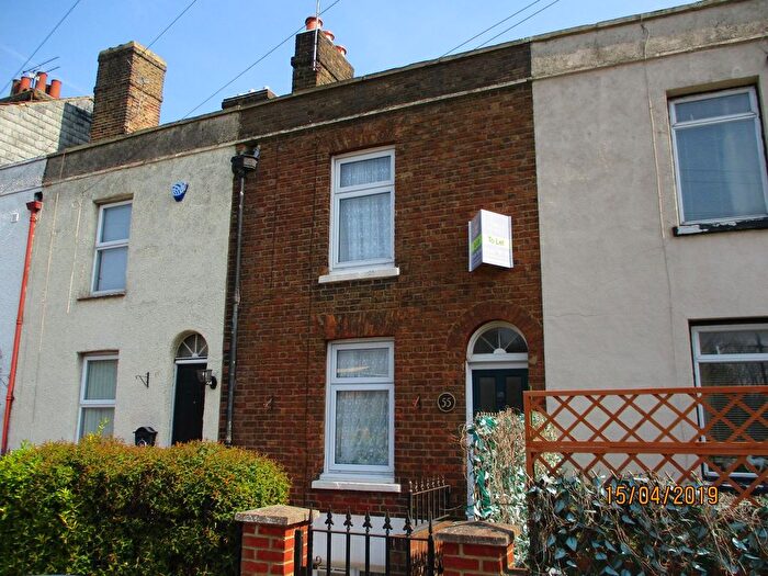 4 Bedroom Terraced House To Rent In Mill Road, Gillingham, ME7