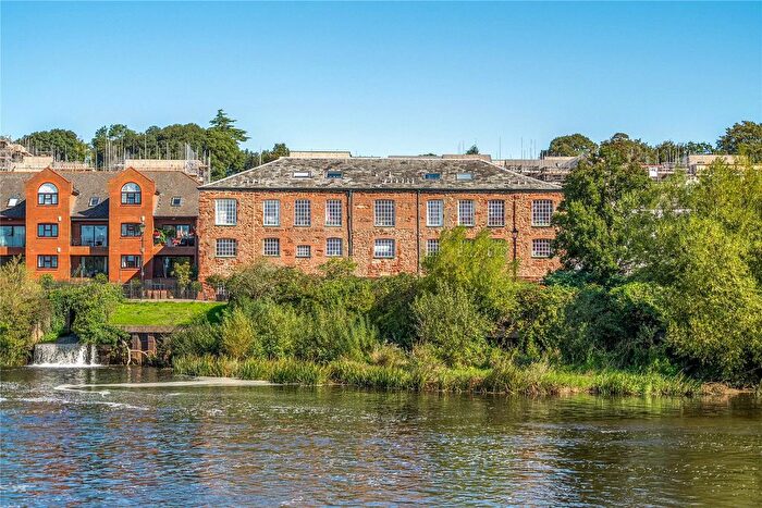 2 Bedroom Flat To Rent In Old Mill Close, St Leonards, Exeter, EX2