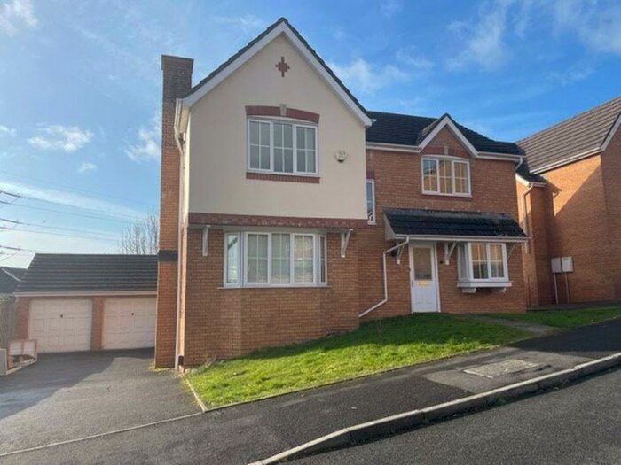 4 Bedroom House To Rent In Llwyn Coch, Broadlands, Bridgend, CF31