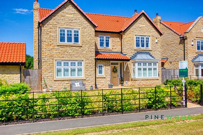 5 Bedroom Detached House For Sale In Century Way, Clowne, S43