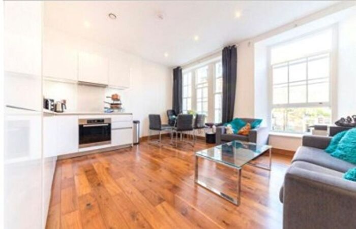 2 Bedroom Flat To Rent In - Bedford Row, London, WC1R