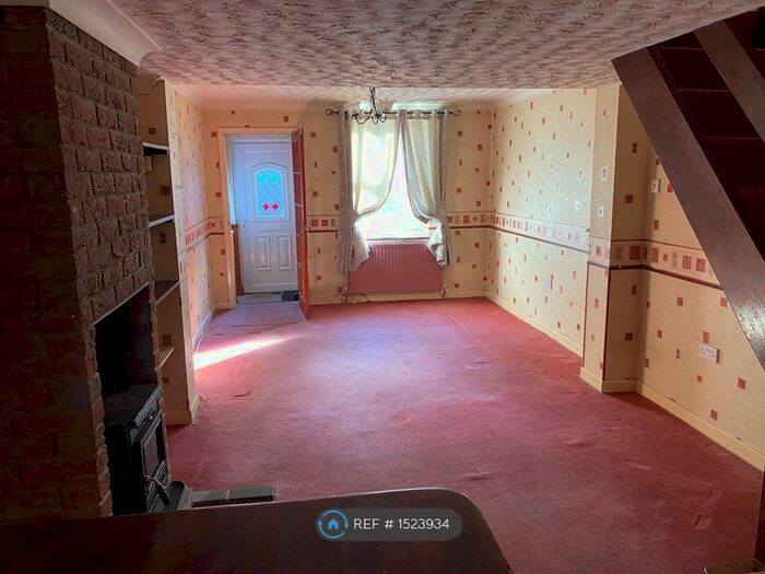 2 Bedroom Terraced House To Rent In Trinity Place, Great Yarmouth, NR30