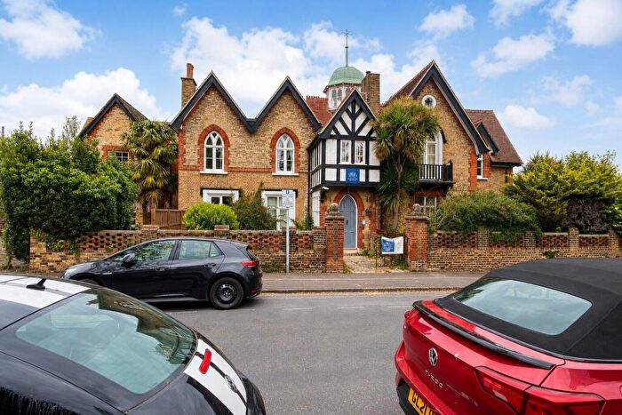 18 Bedroom Detached House To Rent In Clarence Place, Gravesend, DA12