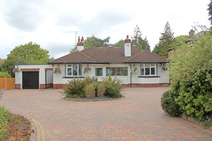4 Bedroom Detached Bungalow For Sale In Chapel Lane, Leicester, LE2