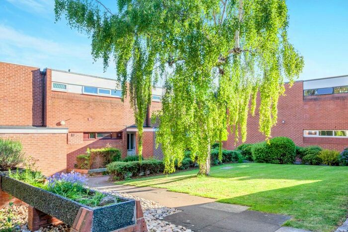 1 Bedroom Flat To Rent In Knighthorpe Court, Burns Road, Loughborough, LE11