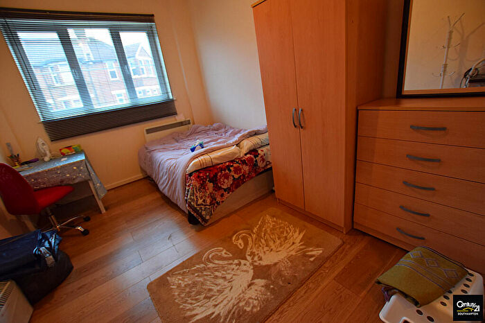 Studio To Rent In |Ref: |, Portswood Road, Southampton, SO17