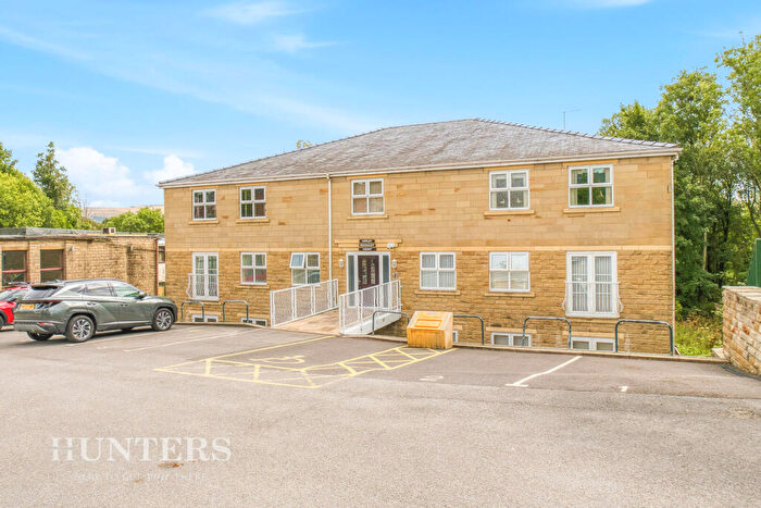 3 Bedroom Flat For Sale In Ashley Dearnley Court, New Road, Littleborough, OL15