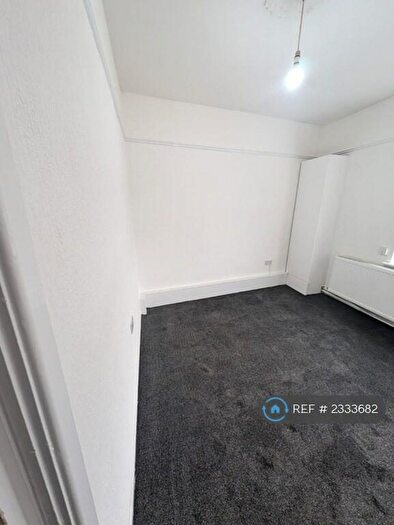 3 Bedroom Flat To Rent In Poulton Road, Wallasey, CH44