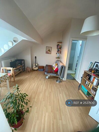 1 Bedroom Flat To Rent In Withington, Manchester, M20