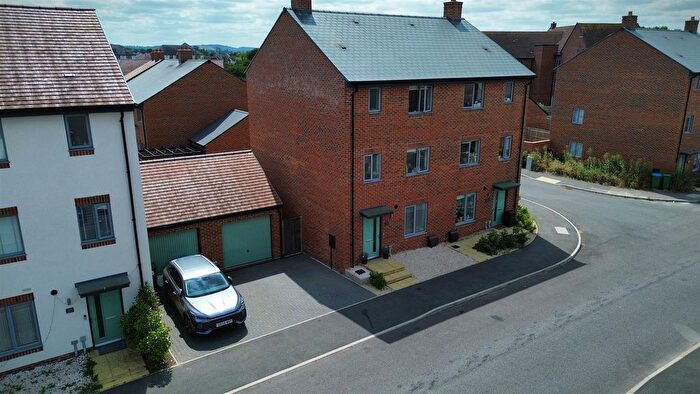 4 Bedroom Semi-Detached House For Sale In Kempster Way, Aylesbury, Buckinghamshire, HP22