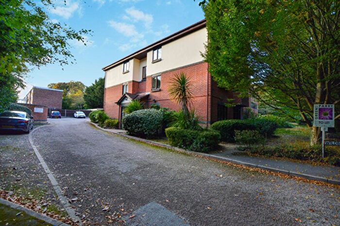 1 Bedroom Apartment To Rent In White Rose Lane, Woking, Surrey, GU22
