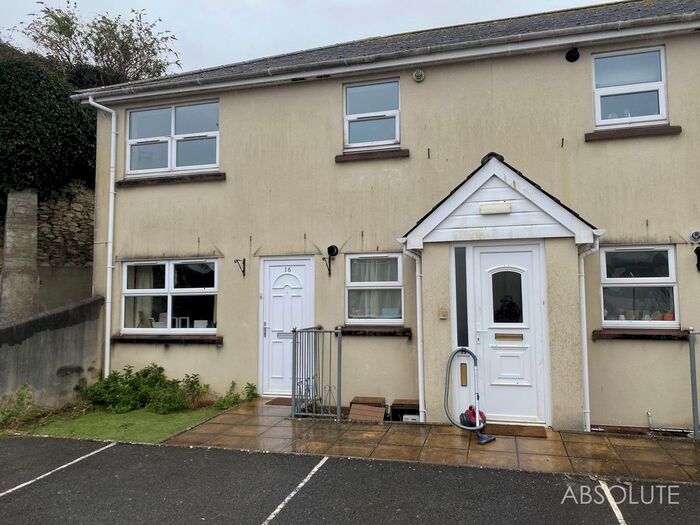 2 Bedroom Flat To Rent In Castor Road, Albion Court Castor Road, TQ5