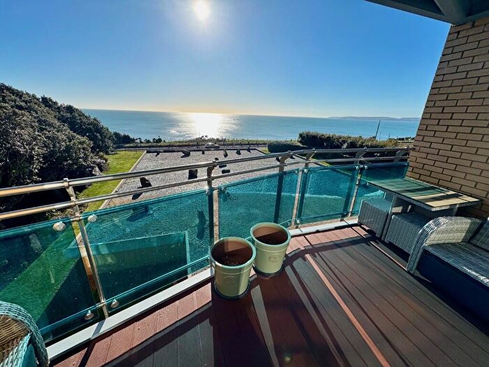 4 Bedroom Apartment For Sale In Manor Road, Bournemouth, Dorset, BH1