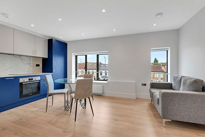 1 Bedroom Flat For Sale In Cowdrey Road, London, SW19