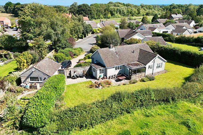 4 Bedroom Detached Bungalow For Sale In Lawnfield Road, Bishop Monkton, HG3