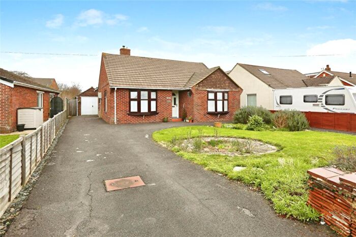 3 Bedroom Bungalow For Sale In Admirals Road, Locks Heath, Southampton, Hampshire, SO31