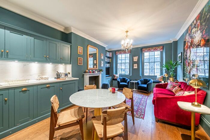 1 Bedroom Flat For Sale In Monmouth Street, Seven Dials, WC2H