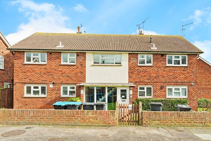 1 Bedroom Flat For Sale In Wharfedale Road, Margate, Kent, CT9