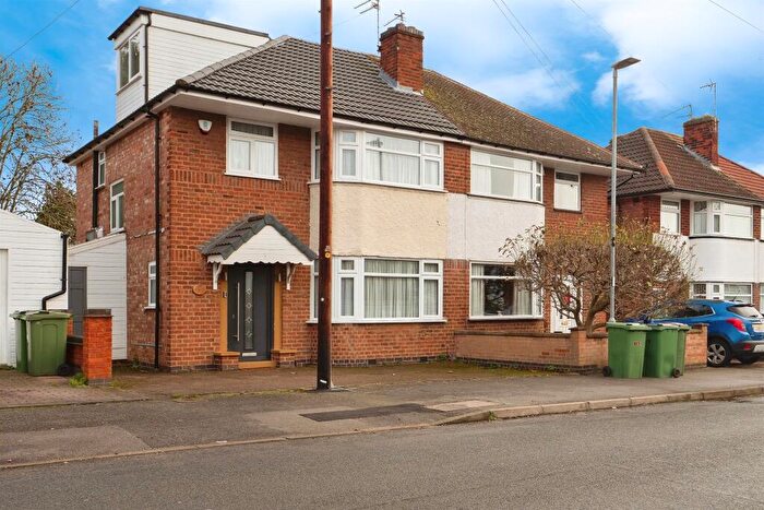 4 Bedroom Semi Detached House For Sale In Wilnicott Road, Leicester, LE3