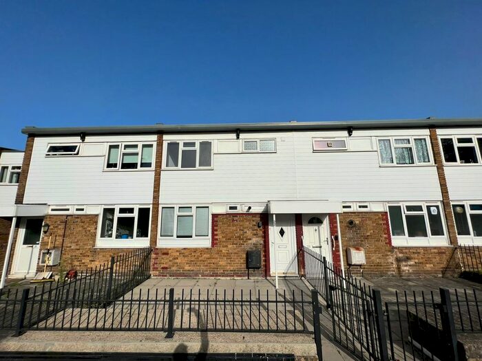 3 Bedroom Terraced House To Rent In Coston Walk, London, SE4