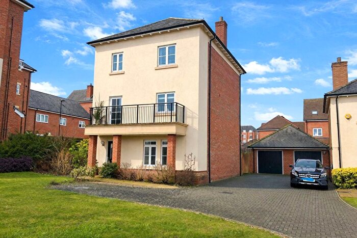 5 Bedroom Town House For Sale In West Hope Grant's Road, Wellesley, Aldershot, Hampshire, GU11