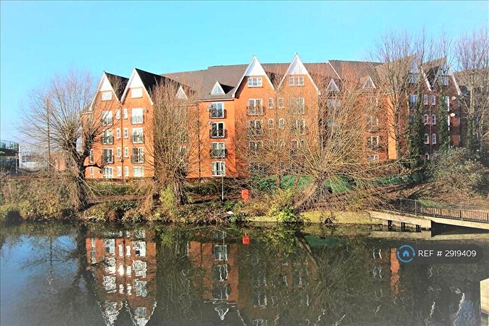 2 Bedroom Flat To Rent In Crown Quay, Bedford, MK40