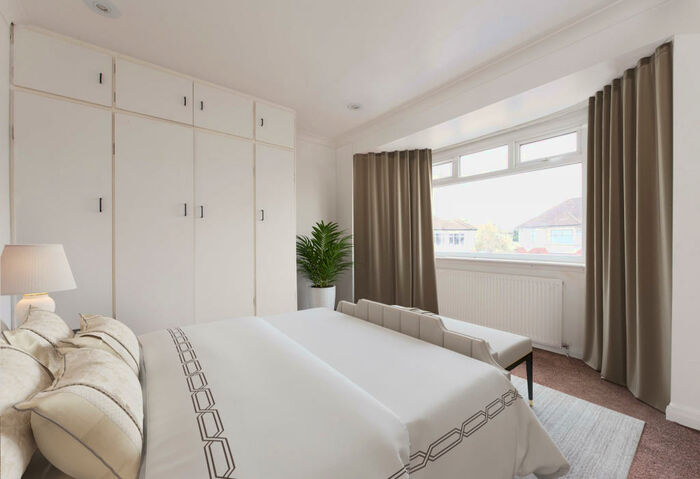 6 Bedroom Semi-Detached House To Rent In Wydell Close, Morden, SM4