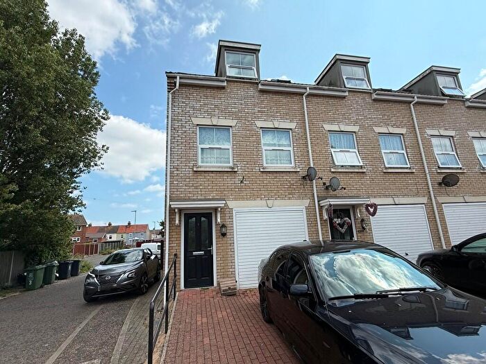3 Bedroom Town House To Rent In Lucas Road, Great Yarmouth, NR31