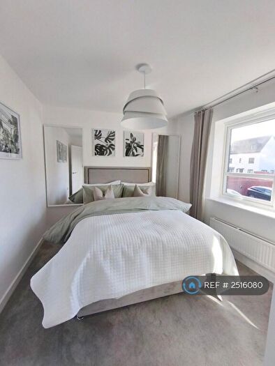 2 Bedroom Semi-Detached House To Rent In Dove Mews, Doncaster, DN4