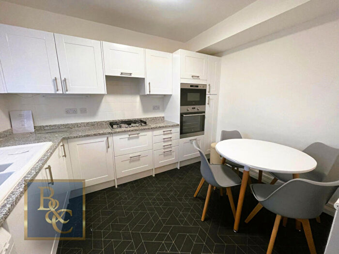 3 Bedroom Apartment To Rent In Barnby Street, Ampthill Square, London, NW1