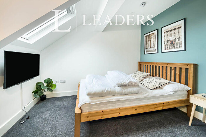 1 Bedroom Apartment To Rent In Well Street, Buckingham, MK18