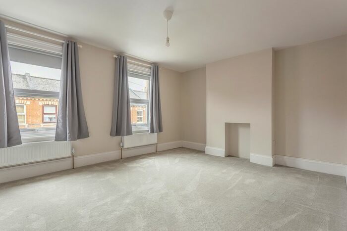 2 Bedroom End Of Terrace House To Rent In Winstonian Road, Cheltenham, GL52