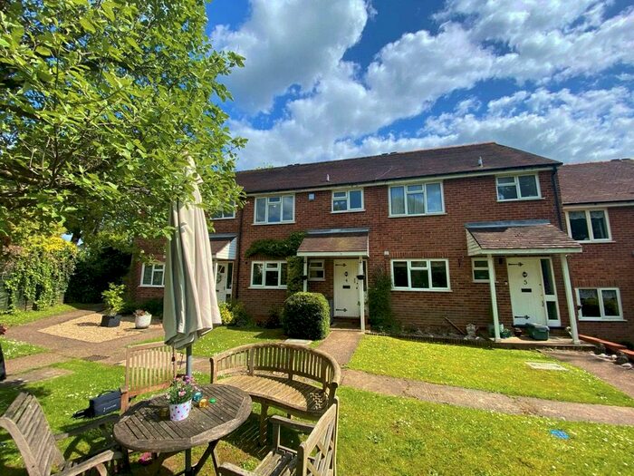 3 Bedroom Terraced House To Rent In Lea Close, Marlow Bottom, SL7