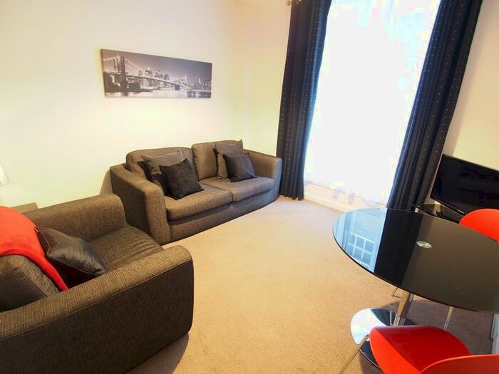 2 Bedroom Flat To Rent In Shiprow, First Floor, AB11