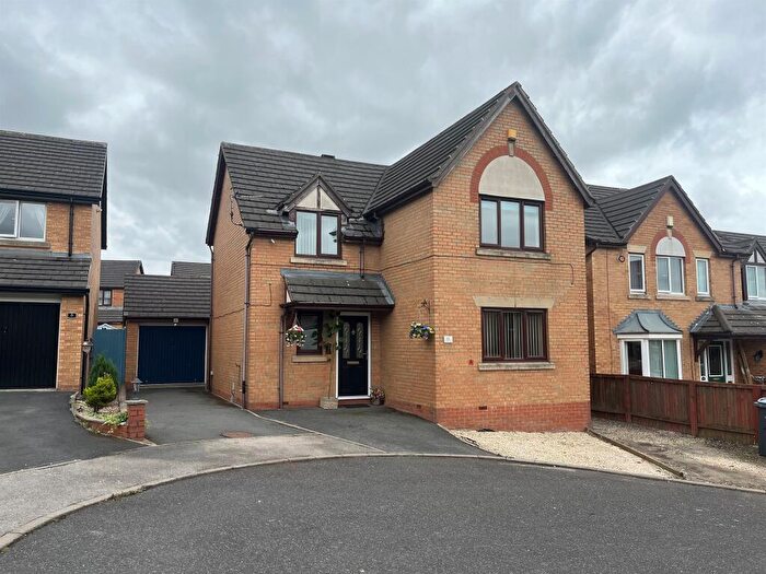 4 Bedroom Detached House For Sale In Lexington Close, Bradford, BD4