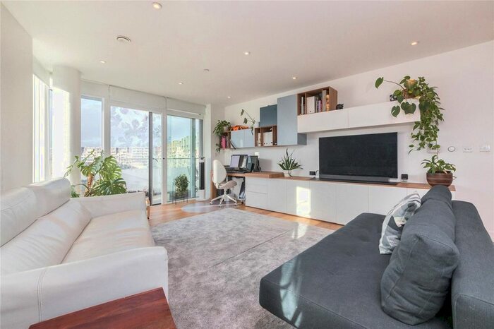 2 Bedroom Flat To Rent In Coneybear Point, Peartree Way, London, SE10