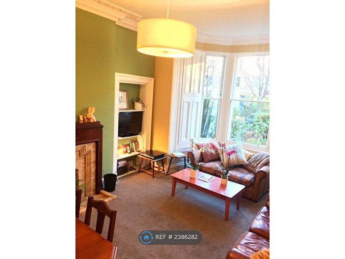 2 Bedroom Flat To Rent In Gladstone Terrace, Edinburgh, EH9