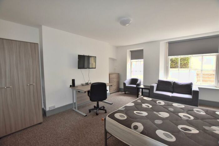 3 Bedroom Terraced House To Rent In Arlington Mansions, Flat, Clifton, BS8