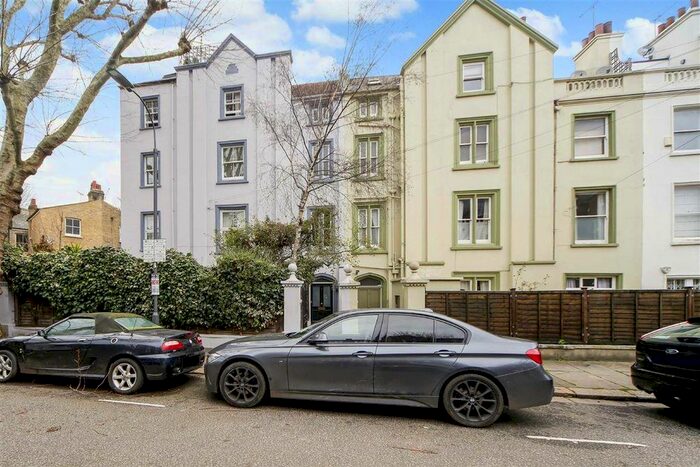 2 Bedroom Flat To Rent In Peterborough Villas, London, SW6