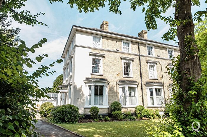 1 Bedroom Flat For Sale In Whitehall Court, Bell Road, Sittingbourne, Kent, ME10