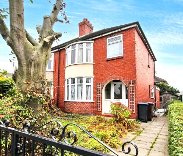 3 Bedroom Semi-Detached House For Sale In Kingsfield Road, Biddulph, Stoke-On-Trent, ST8