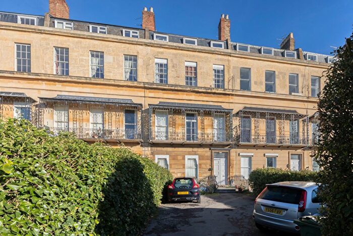 Studio To Rent In Suffolk Square, Cheltenham, GL50