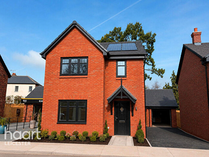 4 Bedroom Semi-Detached House For Sale In Lindley Walk, Higham On The Hill, CV13