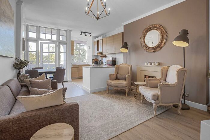 1 Bedroom Flat For Sale In Maida Vale, Maida Vale, W9