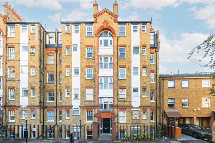 1 Bedroom Flat For Sale In Chiswick Road, Chiswick, W4