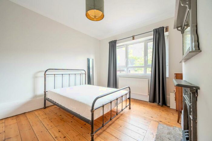 1 Bedroom Flat To Rent In Sprowston Road, Forest Gate, London, E7