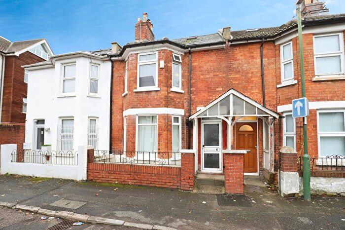 2 Bedroom Terraced House For Sale In Carnarvon Road, Bournemouth, BH1