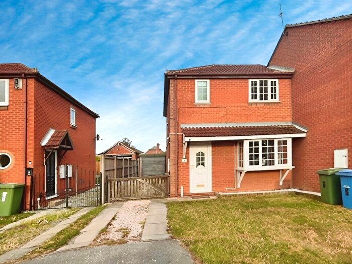 3 Bedroom House To Rent In Winchester Mews, Bircotes, Doncaster, Nottinghamshire, DN11